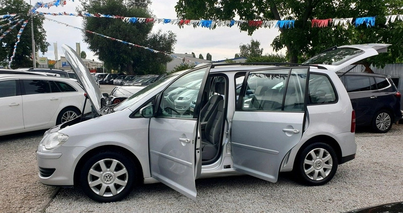 Volkswagen Touran cena 12900 przebieg: 274000, rok produkcji 2010 z Prudnik małe 529